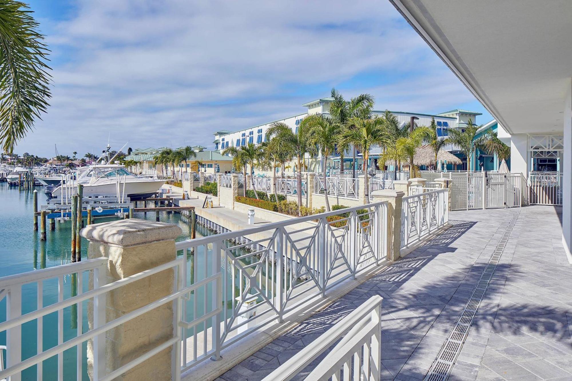 Residence Inn St. Petersburg Tierra Verde Екстер'єр фото